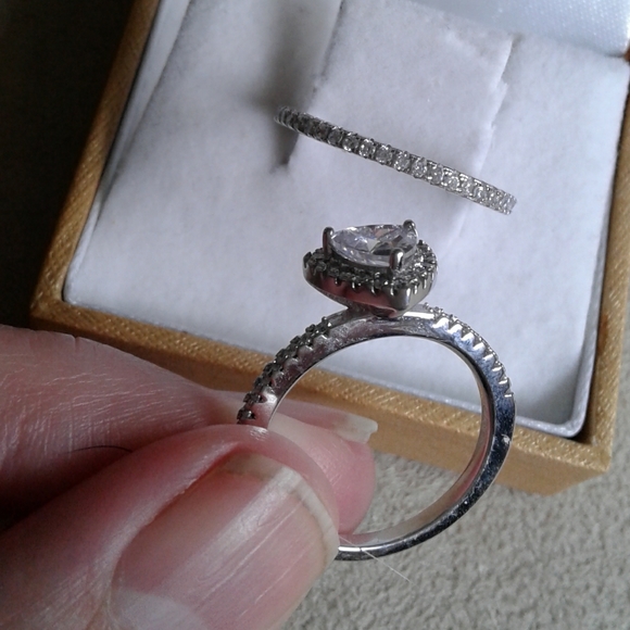 Sterling silver bridal ring set - Picture 3 of 3